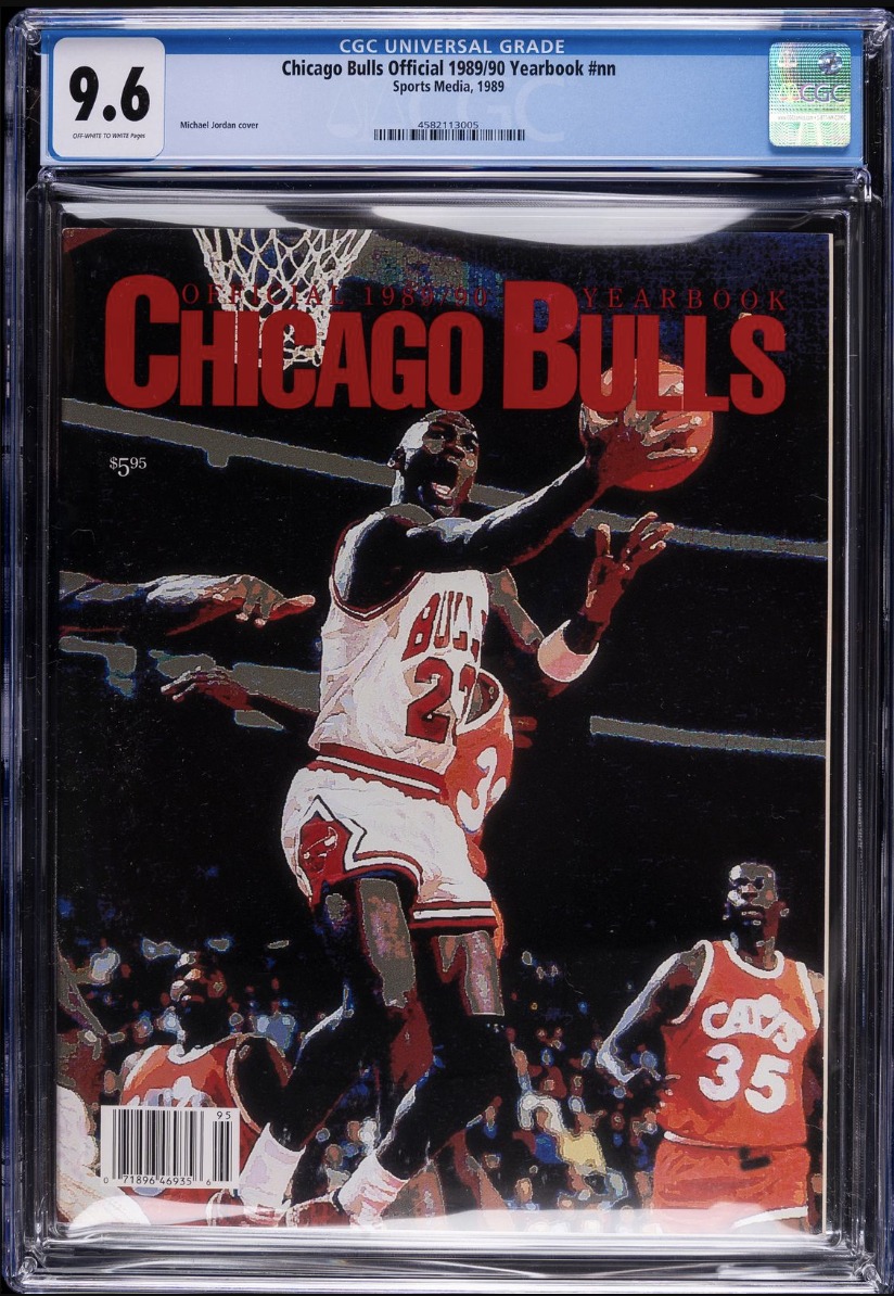 Chicago Bulls Official 1989/90 Yearbook front