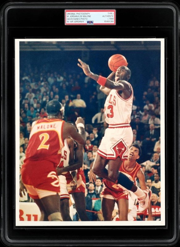 1988–89 Full Tongue Extension vs Hawks front